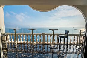 La Boutique Hotel & Suites