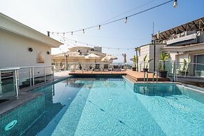 La Boutique Hotel & Suites