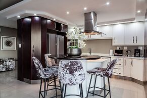 Aquarius Luxury Suites