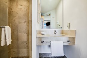 One Guadalajara Periferico Norte