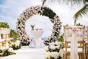 Kempinski Seychelles Resort