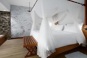 Kempinski Seychelles Resort