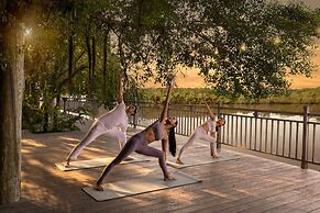 An Lam Retreats Saigon River