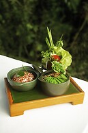 An Lam Retreats Saigon River