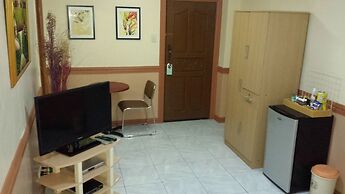 Kokomos Hotel & Restaurant