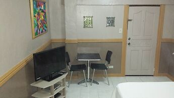 Kokomos Hotel & Restaurant