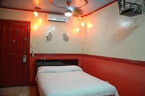 Kokomos Hotel & Restaurant