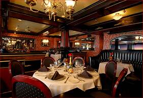 Dorymans Oceanfront Inn