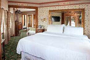 Dorymans Oceanfront Inn