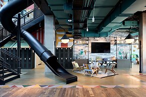 Moxy Virginia Beach Oceanfront