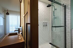 Moxy Virginia Beach Oceanfront