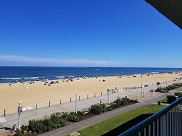 Moxy Virginia Beach Oceanfront