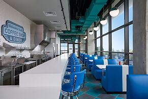 Moxy Virginia Beach Oceanfront