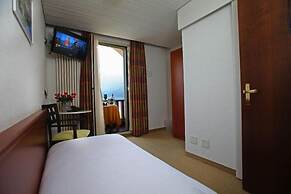 Piazza Ascona Hotel & Restaurants