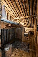 Basecamp Spitsbergen Hotel