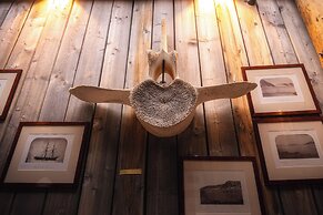 Basecamp Spitsbergen Hotel