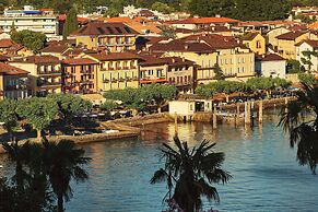 Vista Lakefront Boutique Hotel