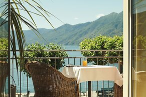 Vista Lakefront Boutique Hotel