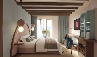 Vista Lakefront Boutique Hotel