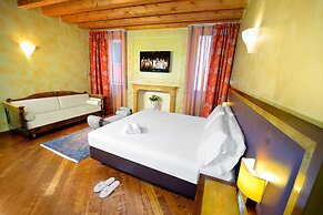 City Centre Rooms and Apartments