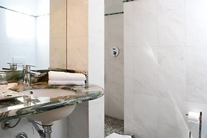 City Centre Rooms and Apartments