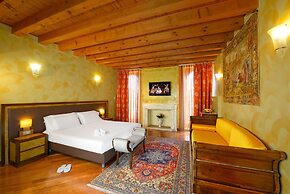 City Centre Rooms and Apartments