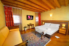 City Centre Rooms and Apartments