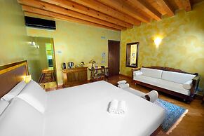 City Centre Rooms and Apartments