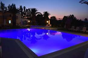 Aslanis Village Hotel