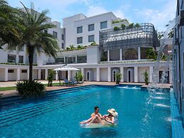 The Crown - IHCL SeleQtions