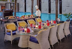 The Crown - IHCL SeleQtions