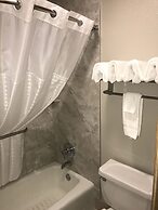 Days Inn by Wyndham Grove