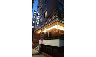 Ueno First City Hotel
