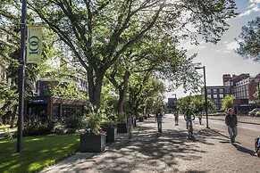 University of Alberta - Guest Accommodation