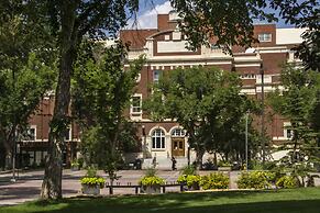 University of Alberta - Guest Accommodation