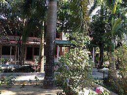 Sauraha Resort