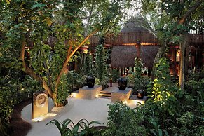 Niyama Private Islands Maldives