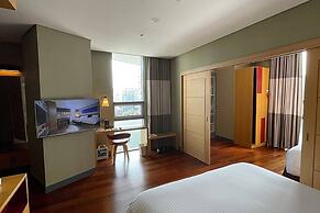 Central Seven Hotel by Kwon Busan Seomyeon