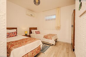 Bizim Ev Hotel