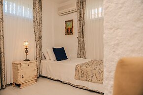 Bizim Ev Hotel