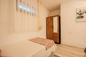 Bizim Ev Hotel