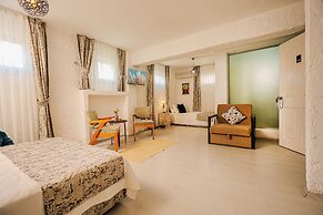 Bizim Ev Hotel