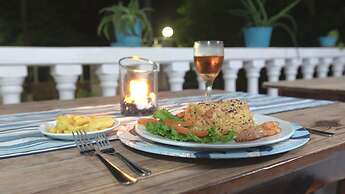 Hosteria Mar y Sol