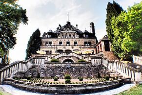 Schloss Hotel Wolfsbrunnen