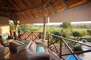 Crocodile Kruger Safari Lodge