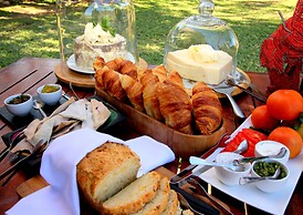 Amakhosi Safari Lodge and SPA