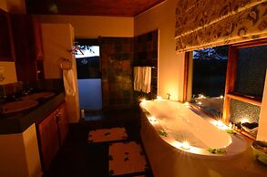 Amakhosi Safari Lodge and SPA