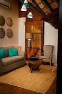 Amakhosi Safari Lodge and SPA