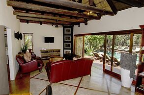 Amakhosi Safari Lodge and SPA