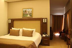 Lamedina Hotel